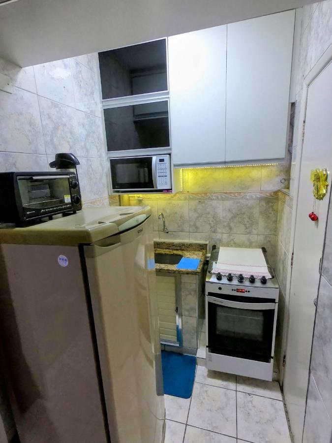 Sala living em prédio Familiar na Av da Praia Santos  Exterior foto