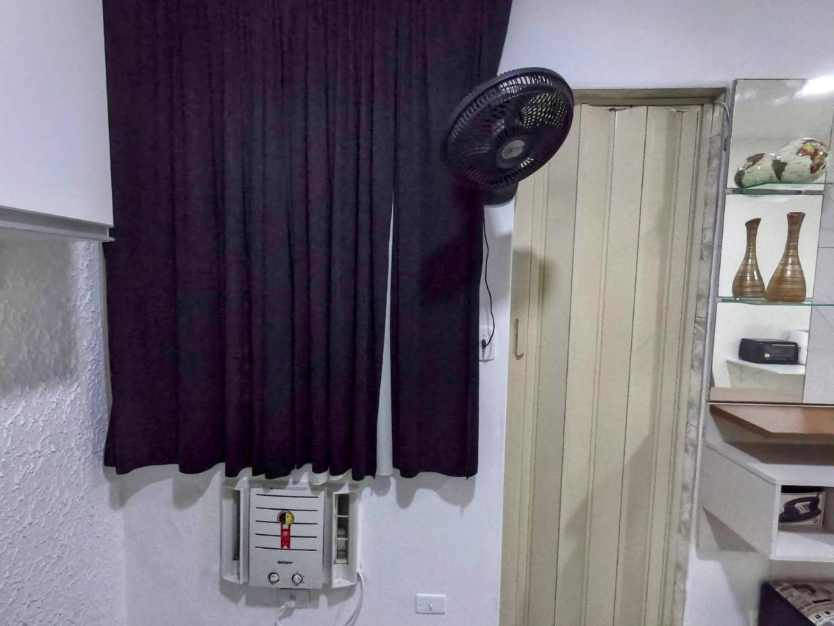 Sala living em prédio Familiar na Av da Praia Santos  Exterior foto